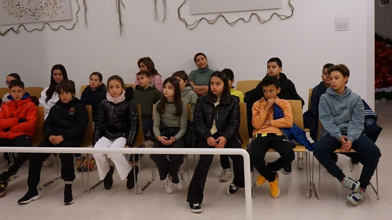 Los alumnos del Carmen Martín Gaite celebran el Día de la Constitución con una visita al Ayuntamiento de Santa Marta