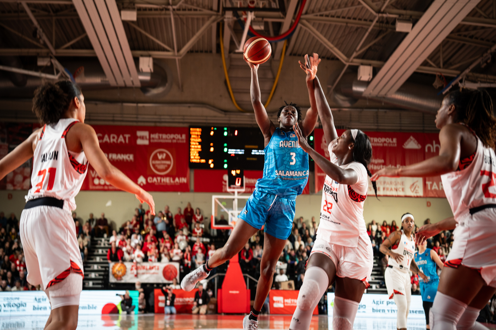 Triple empate para el Perfumerías Avenida en la pelea por pasar a los playoffs de Euroliga