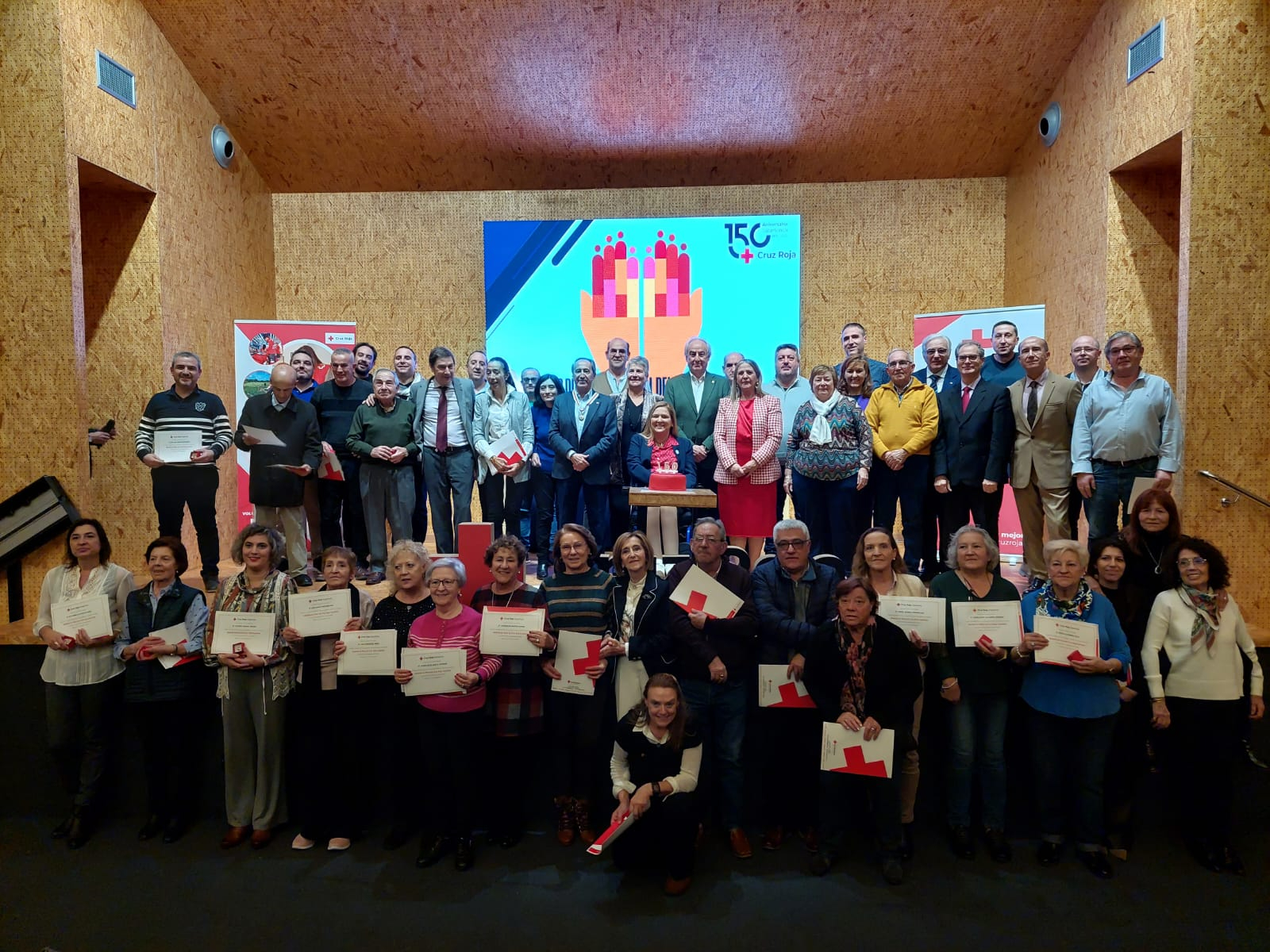 Cruz Roja impone la medalla de plata a seis voluntarios de la comarca de Vitigudino