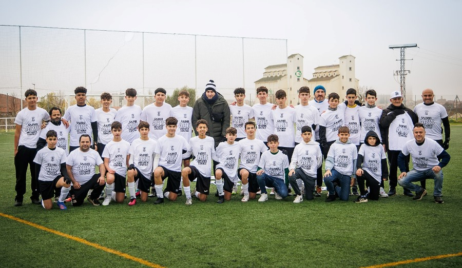 Aris Marcos recibe un doble homenaje en la jornada dominical