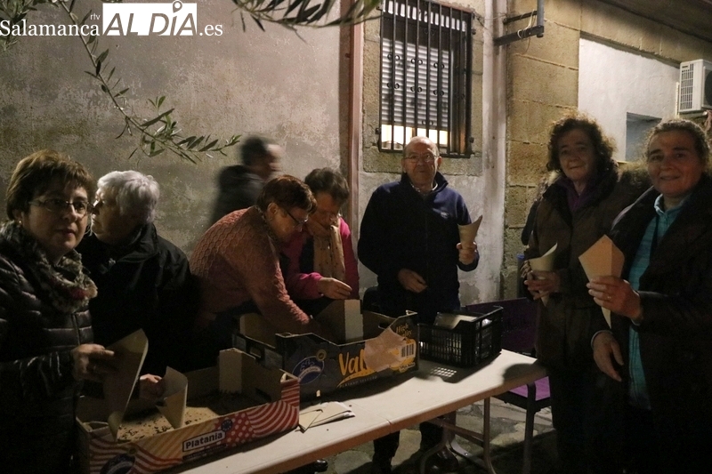 Concurrida III Feria Navideña y IV Castañada de Vilvestre