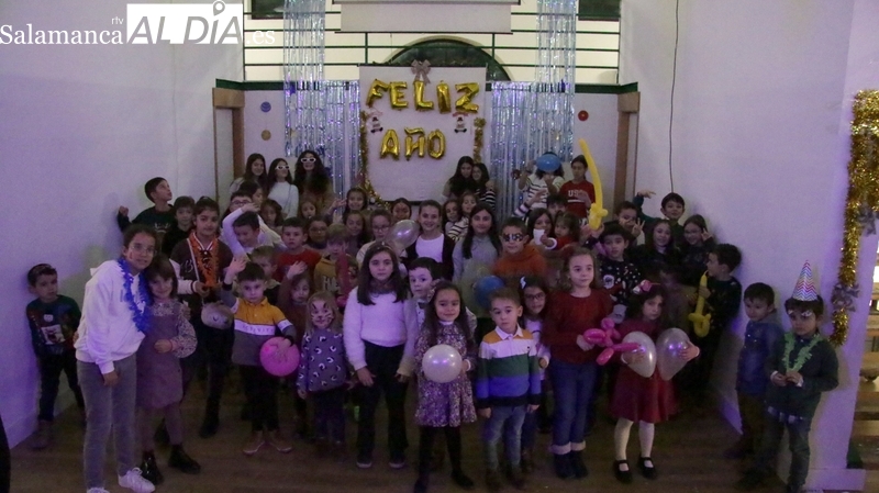 El Mercado de Abastos de Vitigudino acoge una sonora Nochevieja infantil