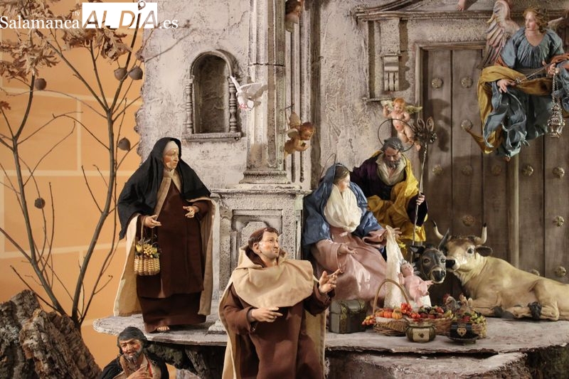 Los Carmelitas estrenan un Belén Napolitano con las figuras de Santa Teresa y San Juan de la Cruz