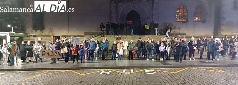 La concentración contra el alcalde de Béjar se ha convertido en realidad