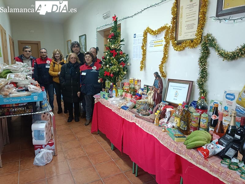 San José Artesano reparte más de 40 cestas navideñas en Béjar