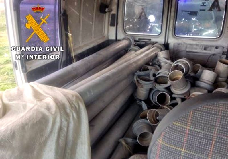 Un salmantino, que llevaba material robado, intenta escapar de un control del Guardia Civil