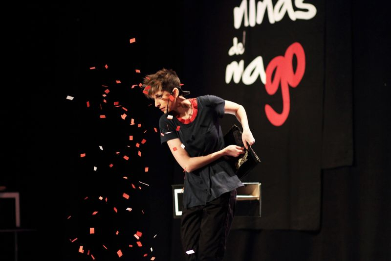 El dúo de magas Niñas del Mago llega a la Casa de la Mujer Clara Campoamor