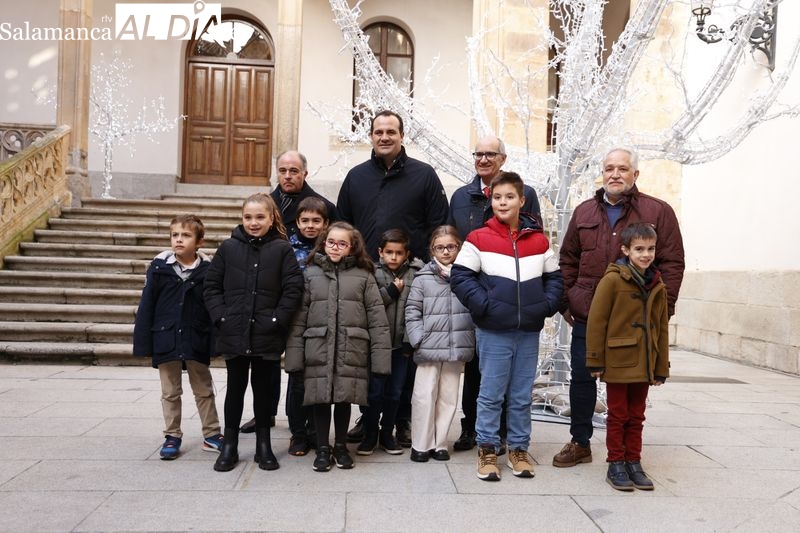 Desvelados los ganadores de los premios a los escolares del IX Concurso de Postales Navideñas