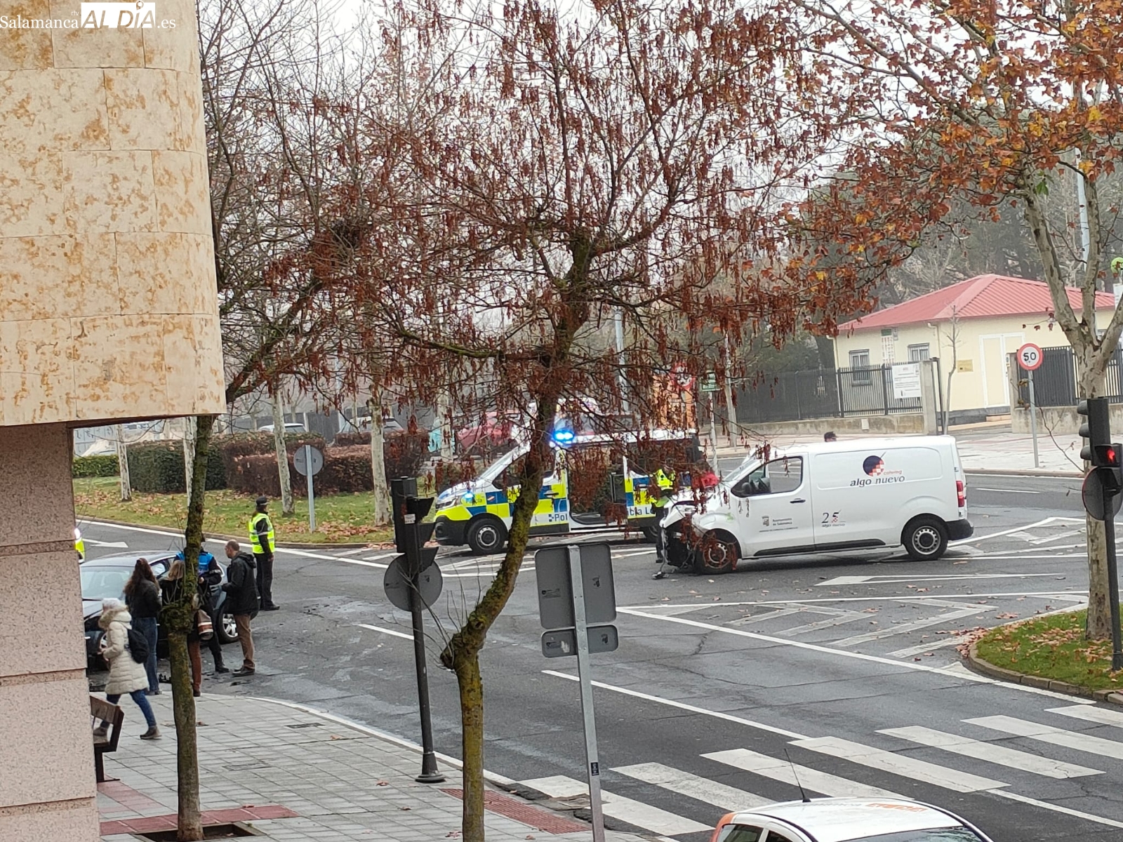 Una joven de 18 años, herida en un accidente en la avenida Vicente del Bosque
