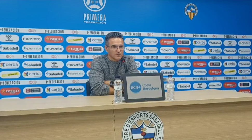 Dani Ponz: No tengo ninguna excusa y hemos hecho el peor partido de los que he dirigido en Unionistas