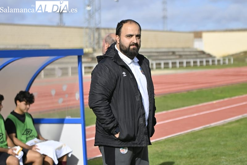 El Salamanca UDS cierra filas sobre Óscar Albo en el filial: Se está al 100% con él