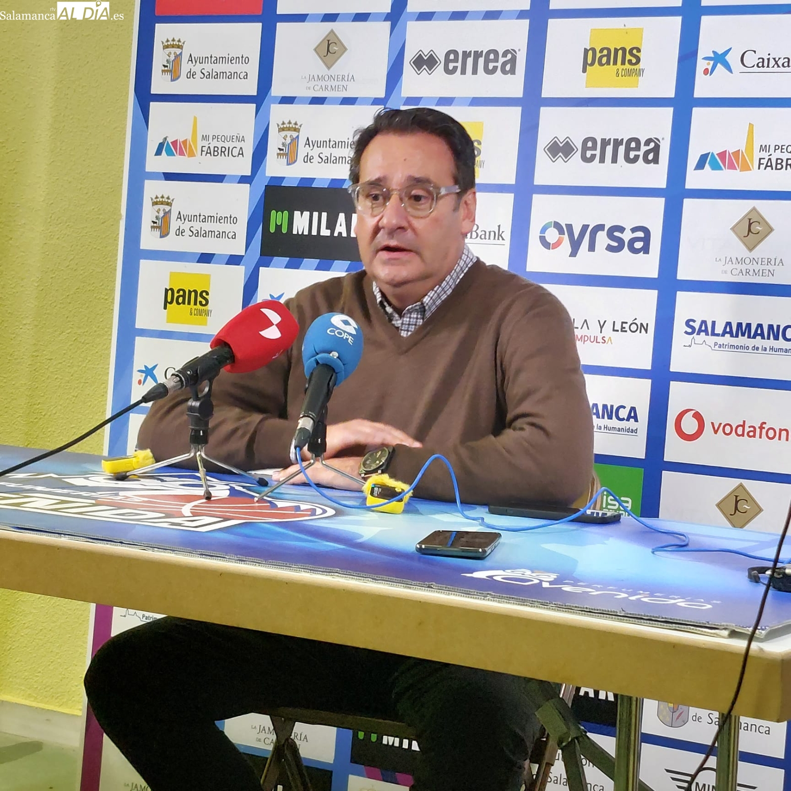 Jorge Recio: Si hay que fichar a una, dos o tres jugadores, lo haremos... pero que mejore lo que tenemos en el Perfumerías Avenida