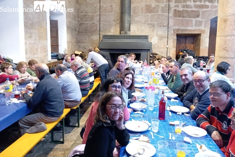 San Felices de los Gallegos vive una intensa jornada festiva organizada por la Asociación Cultural Alhóndiga