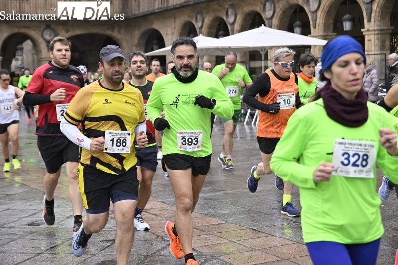 Kuma Barrios y Verónica Sánchez se llevan la victoria en la Carrera Popular Corre con tú médico
