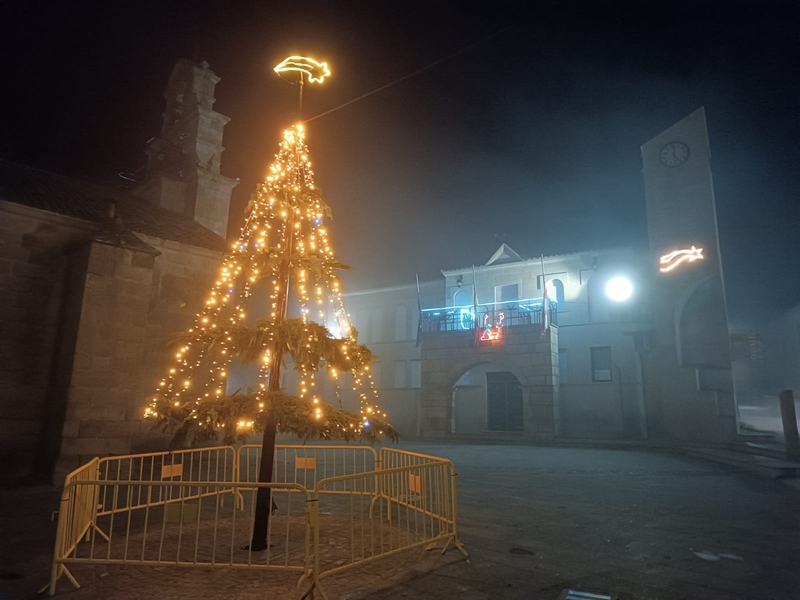 Vilvestre cobra ambiente festivo con la iluminación navideña