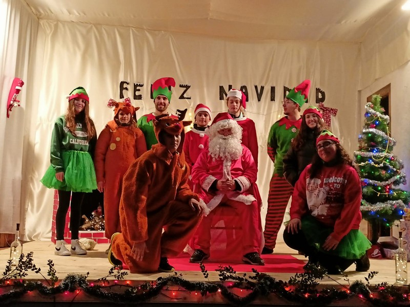 Noche de magia e ilusión en San Felices de los Gallegos con la llegada de Papá Noel