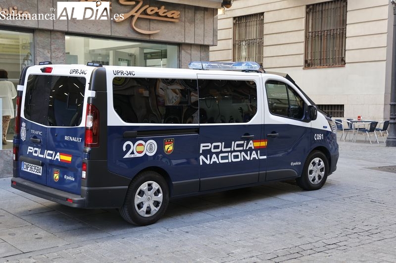 Pilladas en el centro de Salamanca cuando trataban de robar ropa anulando los sistemas de alarma