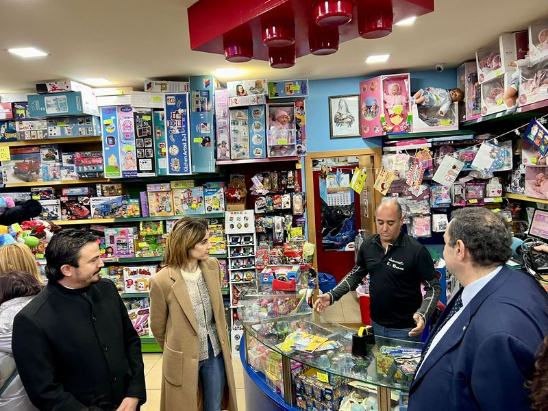 Cuidado con los robos durante tus compras navideñas. Sigue estos consejos de la Policía