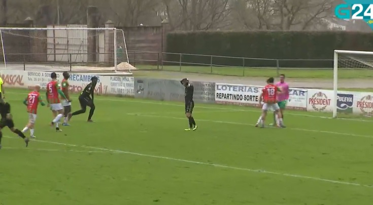 El CD Guijuelo se estrella contra el Villalbés: Toti falla el penalti del empate contra 9 (2-1)