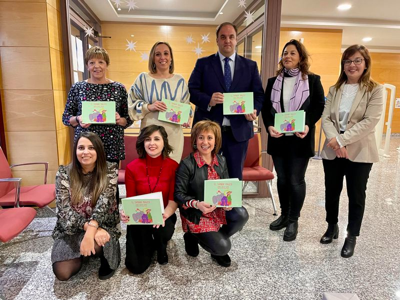 La guijuelense Carmen Sánchez presenta El tambor mágico