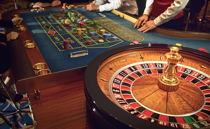 La revolución móvil y wearable en los casinos en vivo