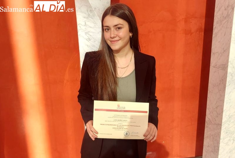 La Junta de CyL premia el esfuerzo y la excelencia de cuatro centros y catorce estudiantes de Salamanca