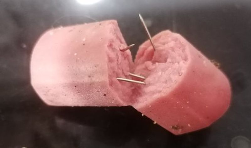 Alertan de la aparición de salchichas envenenadas y con alfileres en varias calles de Garrido