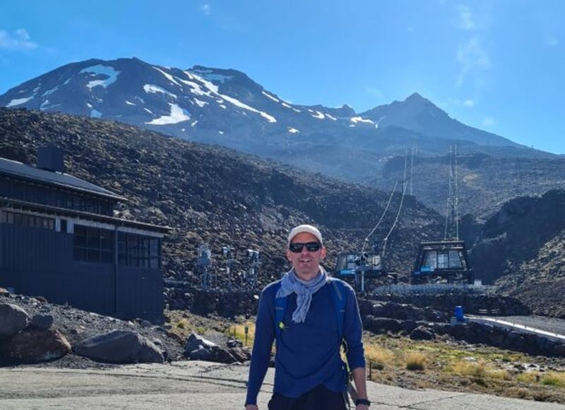 Trotaviernes te acerca a los viajes de componente científica a través de montañas y volcanes