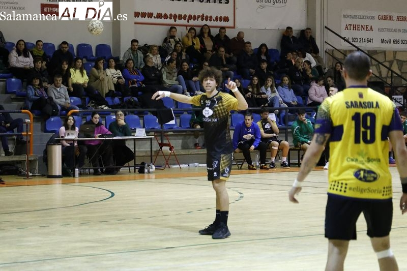 Derrota del BM Salamanca para iniciar el año a manos de Lafuente Pereda (41-37)