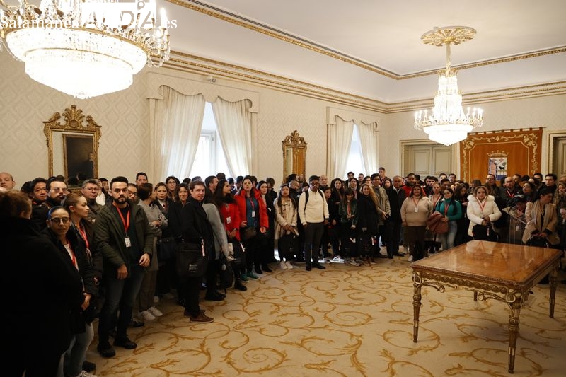 Los participantes de la LII edición de los Cursos de Especialización en Derecho visitan el Consistorio 