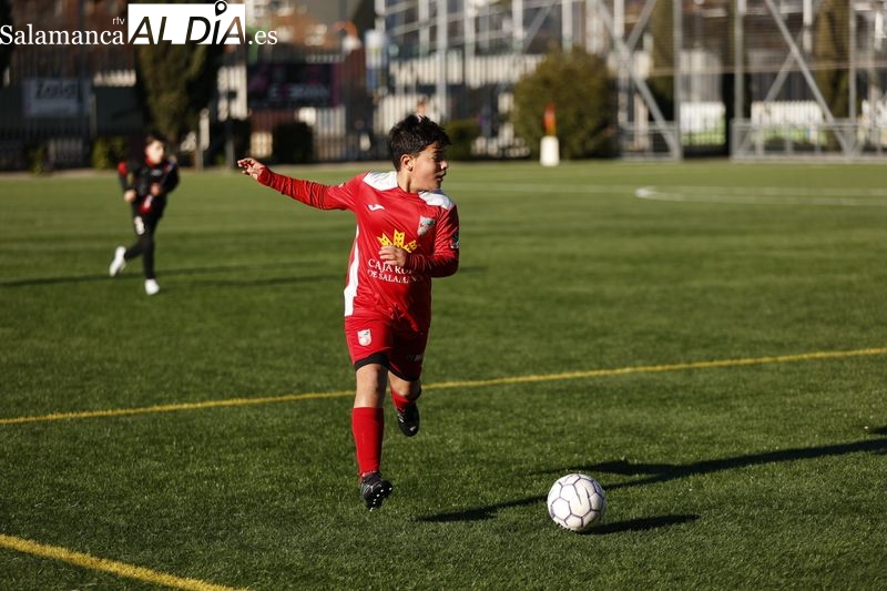 Ni la borrasca Juan puede con el fútbol base salmantino