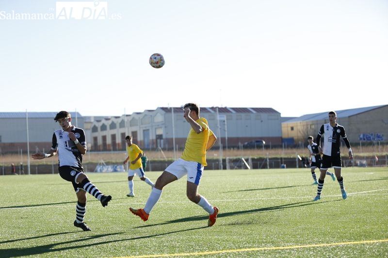 Unionistas empata con el Peña en un partido con dos goles anulados y un penalti no pitado (1-1)