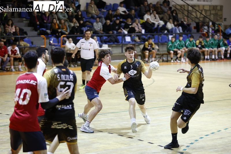 El BM Salamanca doblega al Covadonga (38-33)