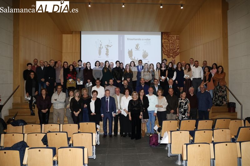 Emotivo homenaje de ANPE Salamanca a los docentes