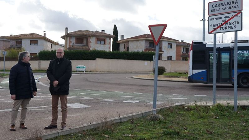 Santa Marta y Carbajosa refuerzan el servicio búho de autobús