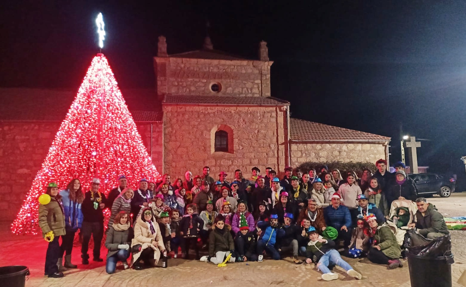 Unas Campanadas Vespertinas dieron la bienvenida por anticipado al Año Nuevo en Cabrillas