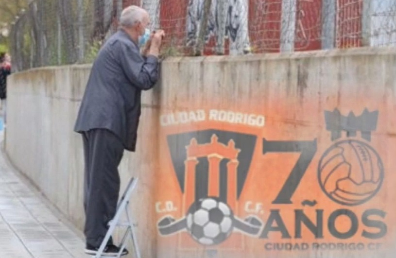 El Ciudad Rodrigo CF repasa en un vídeo todo el staff de su cantera