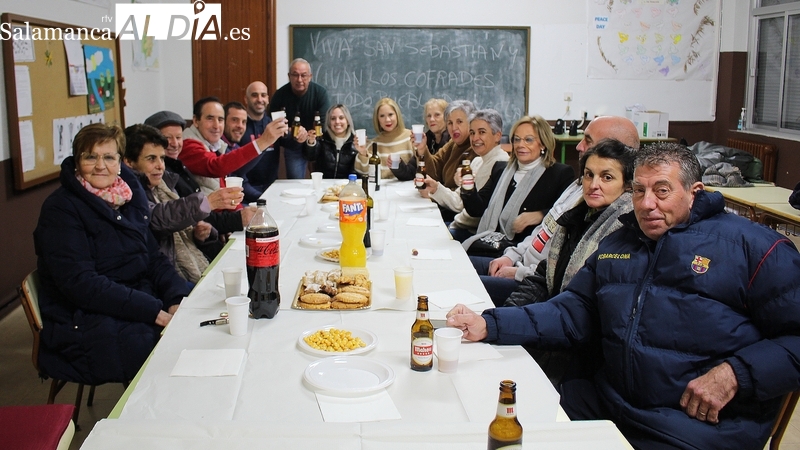 Los cofrades de San Sebastián recuperan el trago en Yecla de Yeltes