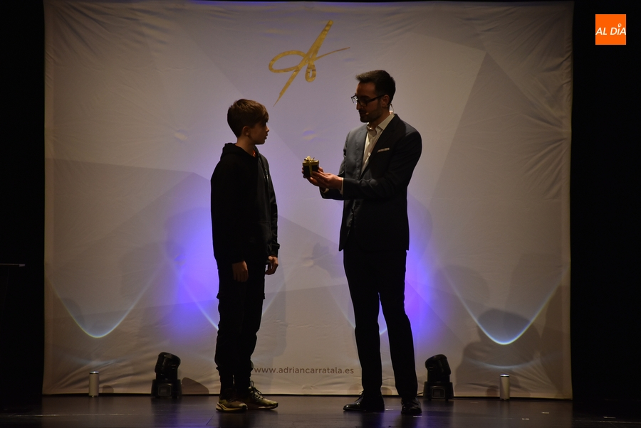 Noche mágica en el Teatro Nuevo de la mano de Adrián Carratalá