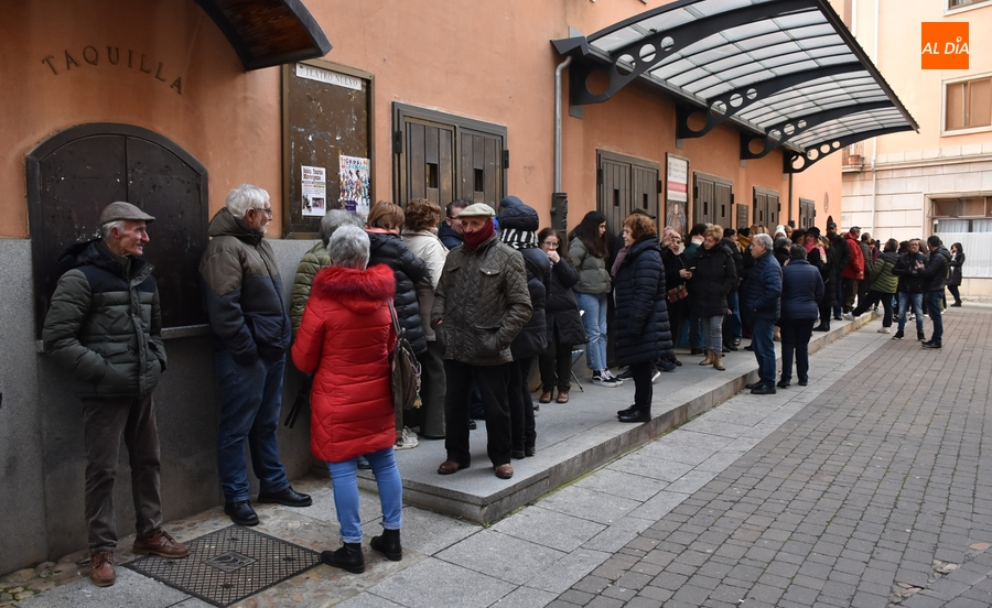 Los fieles de la Rondalla anticipan el madrugón a las 5.15 horas al adelantarse el reparto