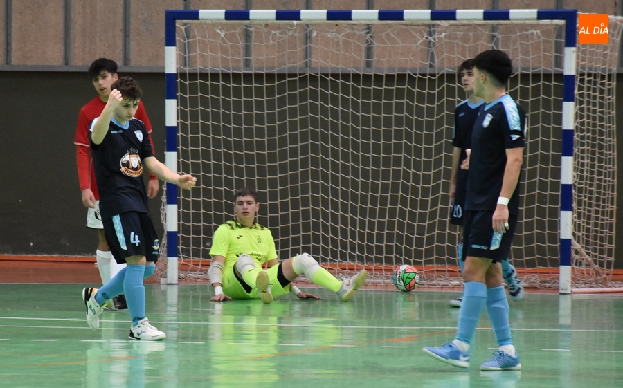 El líder de la División de Honor Juvenil impone también su ley en Conde de Foxá