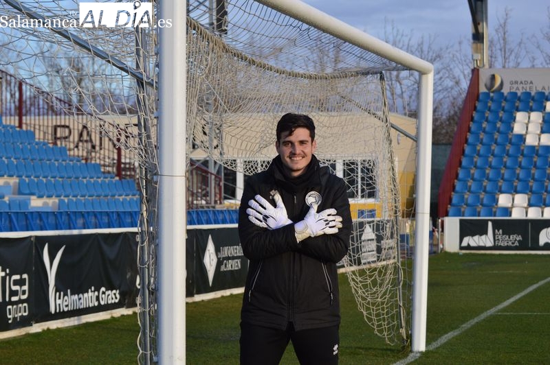 Turi, de jugar en la plaza del Barrio Vidal a estar en el banquillo contra Madrid o Barça: Es un sueño, se me ponen los pelos de punta