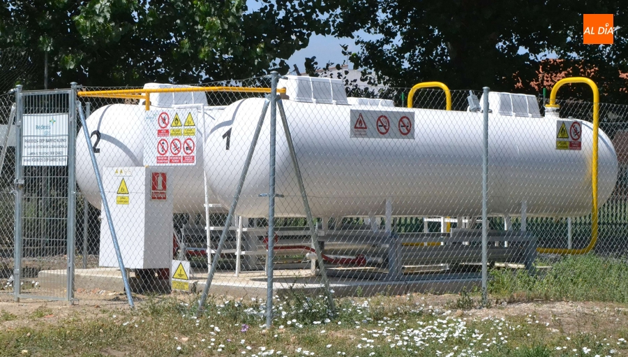 Prorrogada hasta 2034 la instalación de dos depósitos callejeros de gas en el Barrio Nuevo