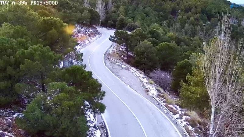 El hielo y la nieve obligan a cortar la carretera de El Travieso
