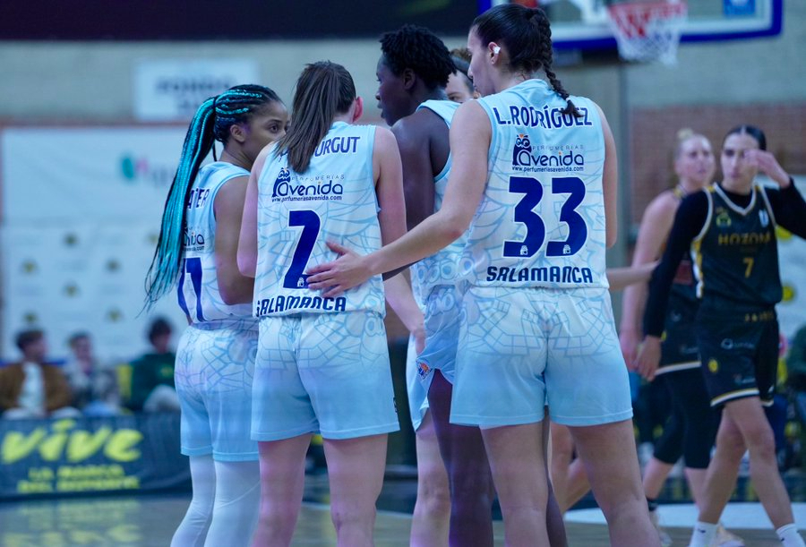 El Perfumerías Avenida arranca el 2024 con victoria a costa del Jairis en el debut de Arica Carter (44-73)