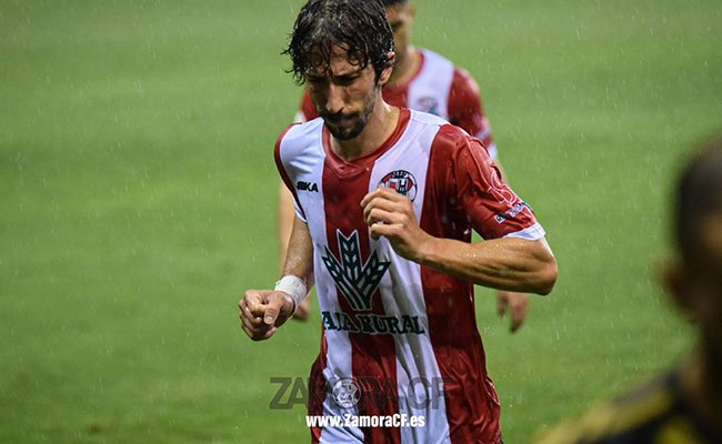 El Salamanca UDS se interesa por Javi Barrio... pero la oferta económica es insuficiente y se aleja del Helmántico