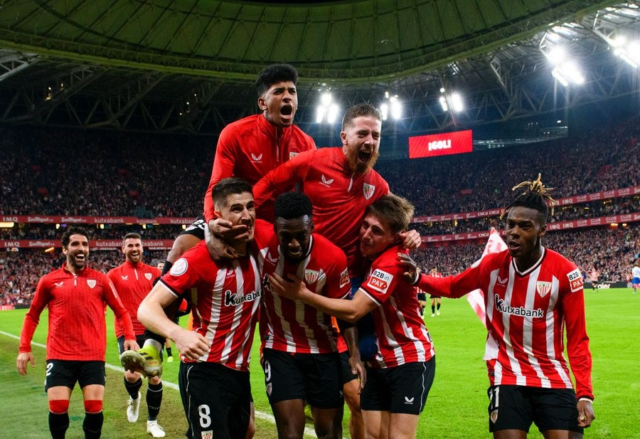 Iñaki y Nico Williams meten al Athletic Club en semifinales de Copa del Rey y hunden al Barça (4-2)
