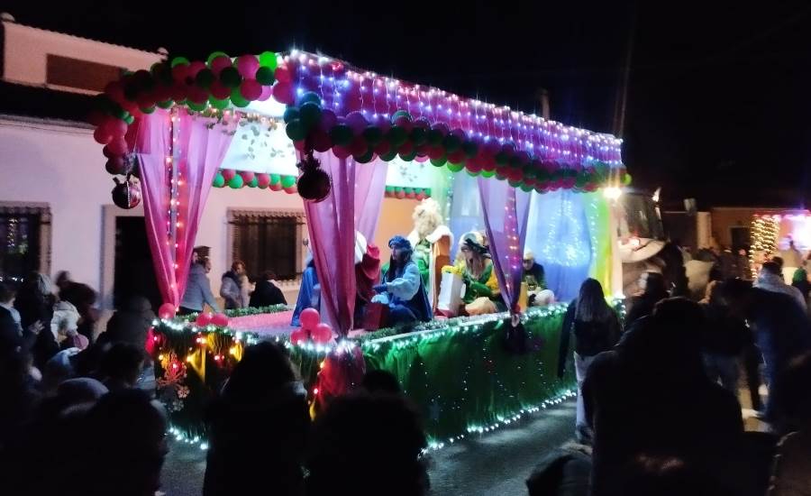 Los jóvenes lideran la animadísima Cabalgata de Sancti-Spíritus