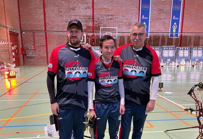Daniel Martín Anaya logra el récord de Castilla y León en tiro con arco adaptado