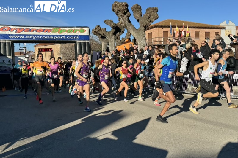 Éxito de Paradinas con la XI Carrera del Roscón, coronada por Alejandro Paredero y Gema Martín